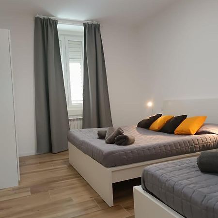 Casa Vacanze Mami Appartement Triëst Buitenkant foto