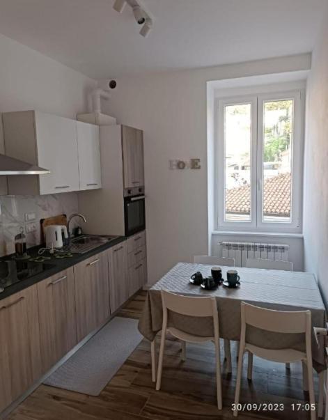 Casa Vacanze Mami Appartement Triëst Buitenkant foto